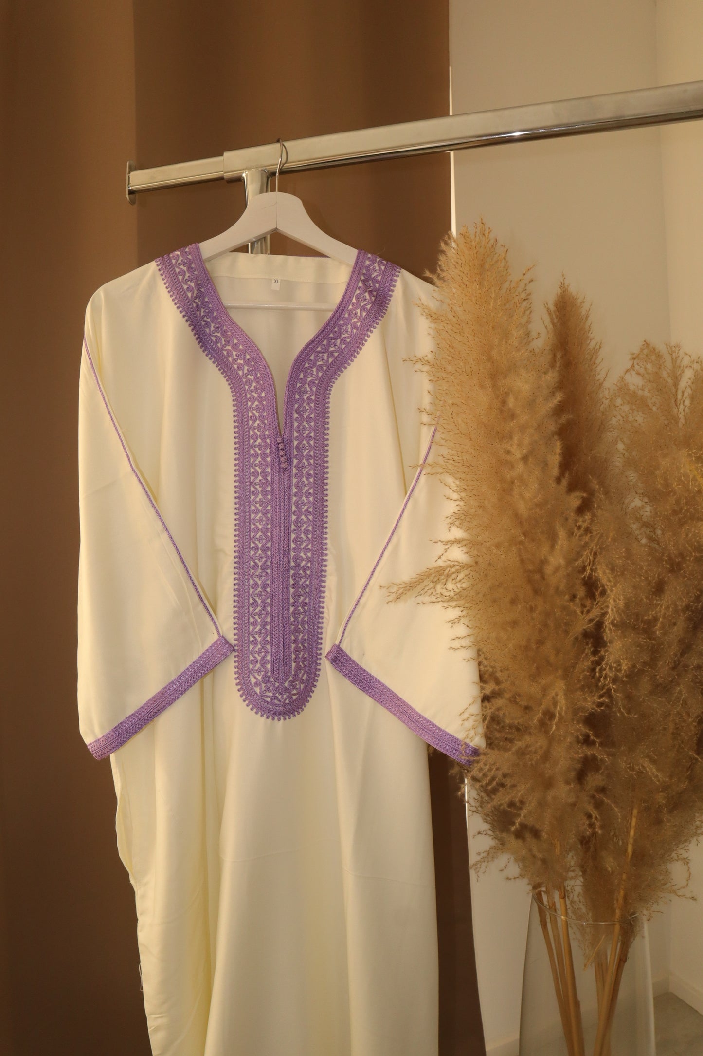 Männer Abaya Weiß-Lila