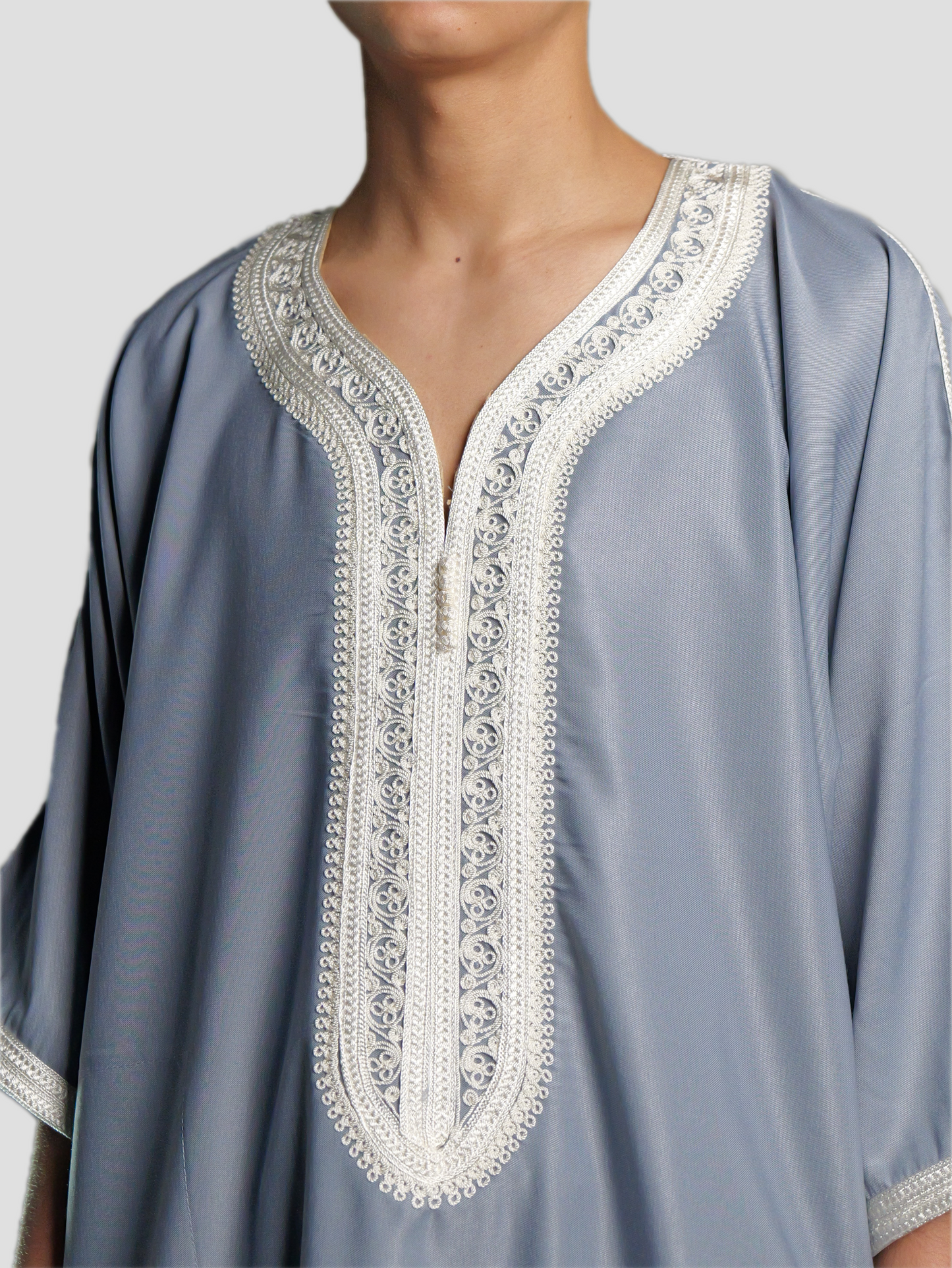 Männer Abaya Grau-Weiß
